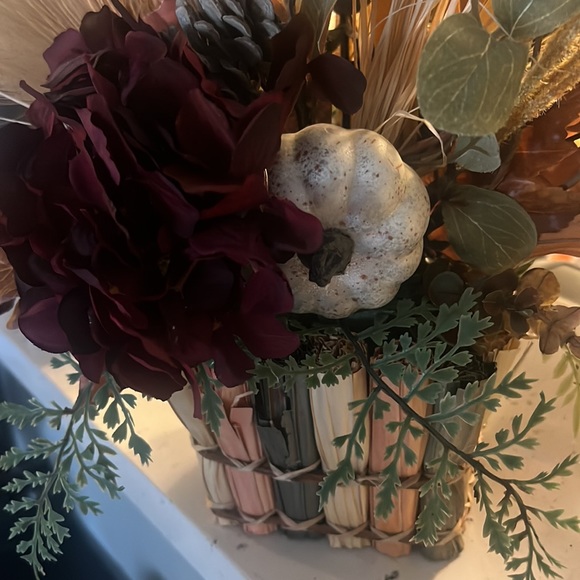 Fall centerpiece - Picture 2 of 2